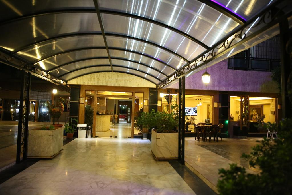 Vista Del Mar Hotel Джуния Екстериор снимка