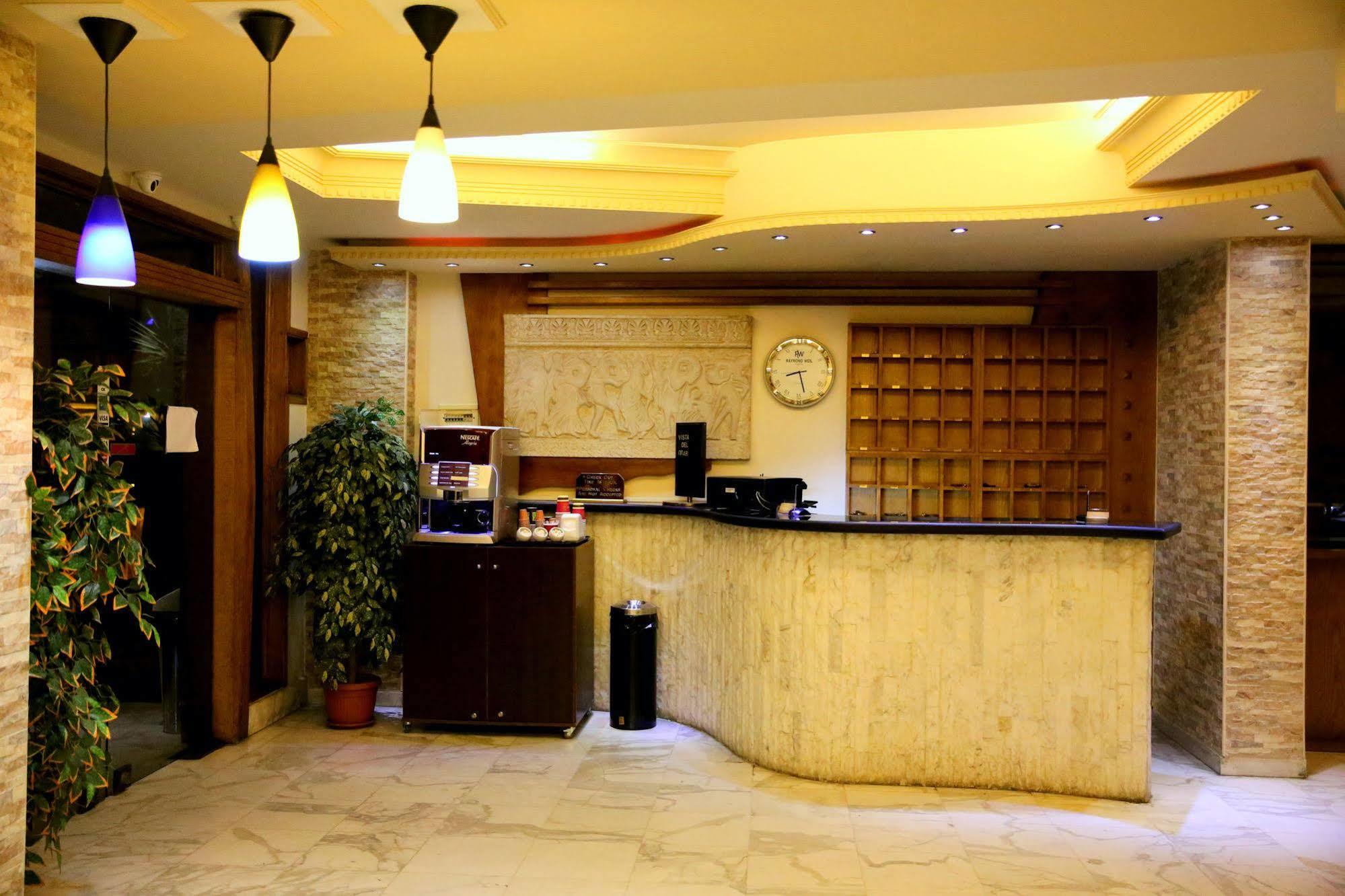 Vista Del Mar Hotel Джуния Екстериор снимка